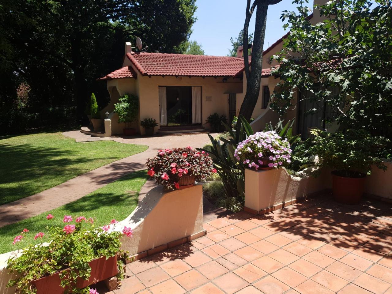 Villa Botanica Guest House มิดแรนด์ ภายนอก รูปภาพ