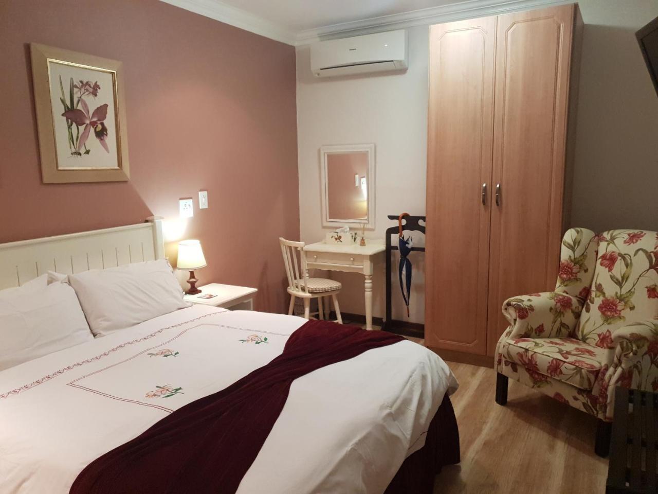 Villa Botanica Guest House มิดแรนด์ ภายนอก รูปภาพ